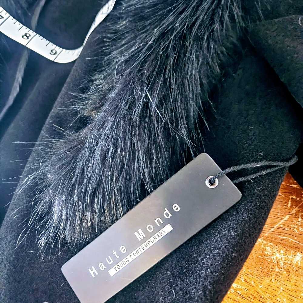 Haunt Monde Los Angelos Fur Coat.Womens Size L. Soft thick Classy. Tags on New